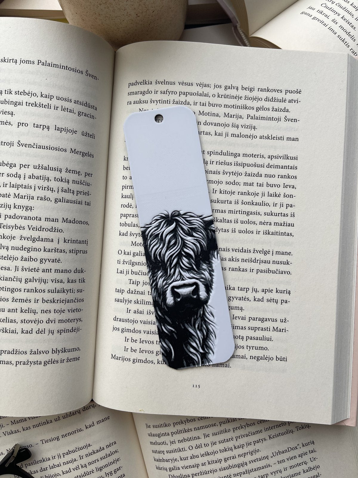 Bookmark “Highland Cow”