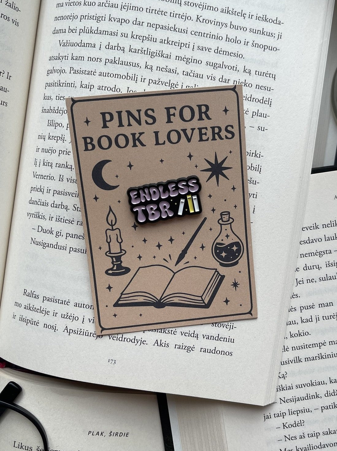 Pins "ENDLESS TBR"