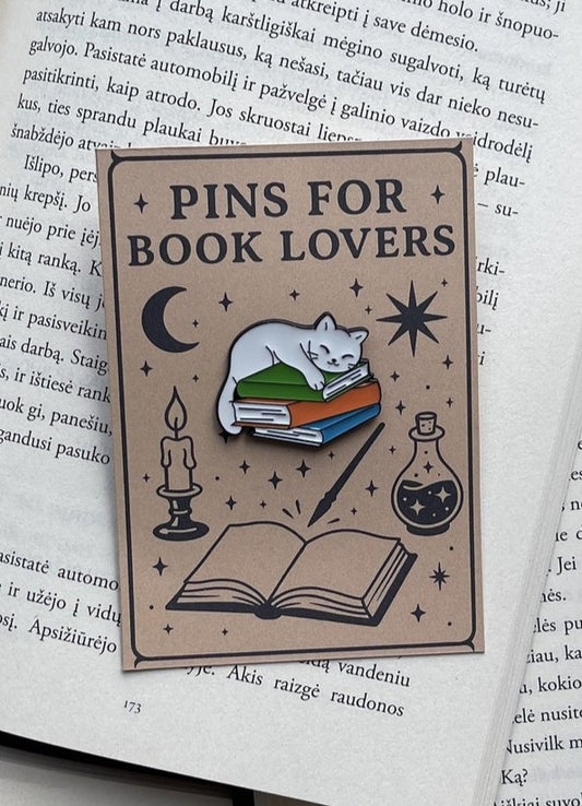 Pins "Cat, the Book Guardian"
