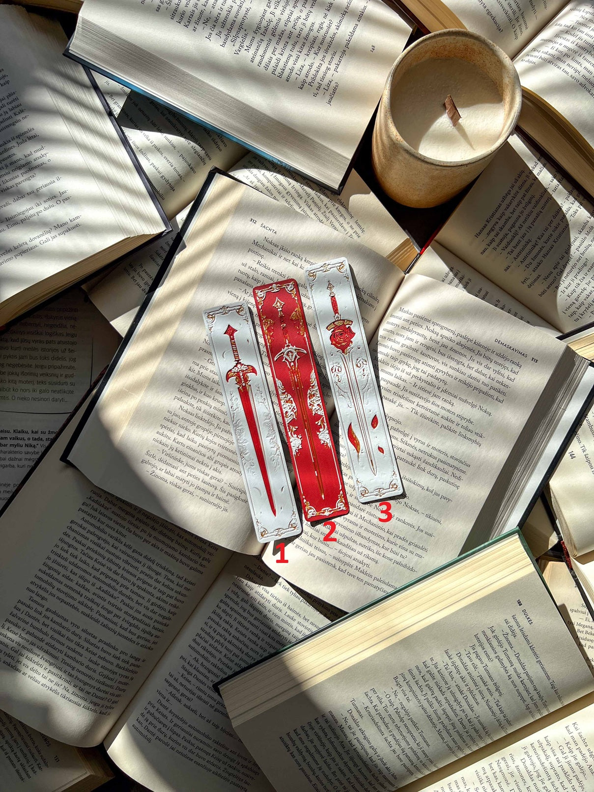 Bookmark "Blade & Blossom"