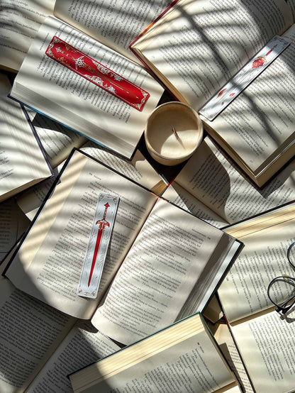 Bookmark "Blade & Blossom"