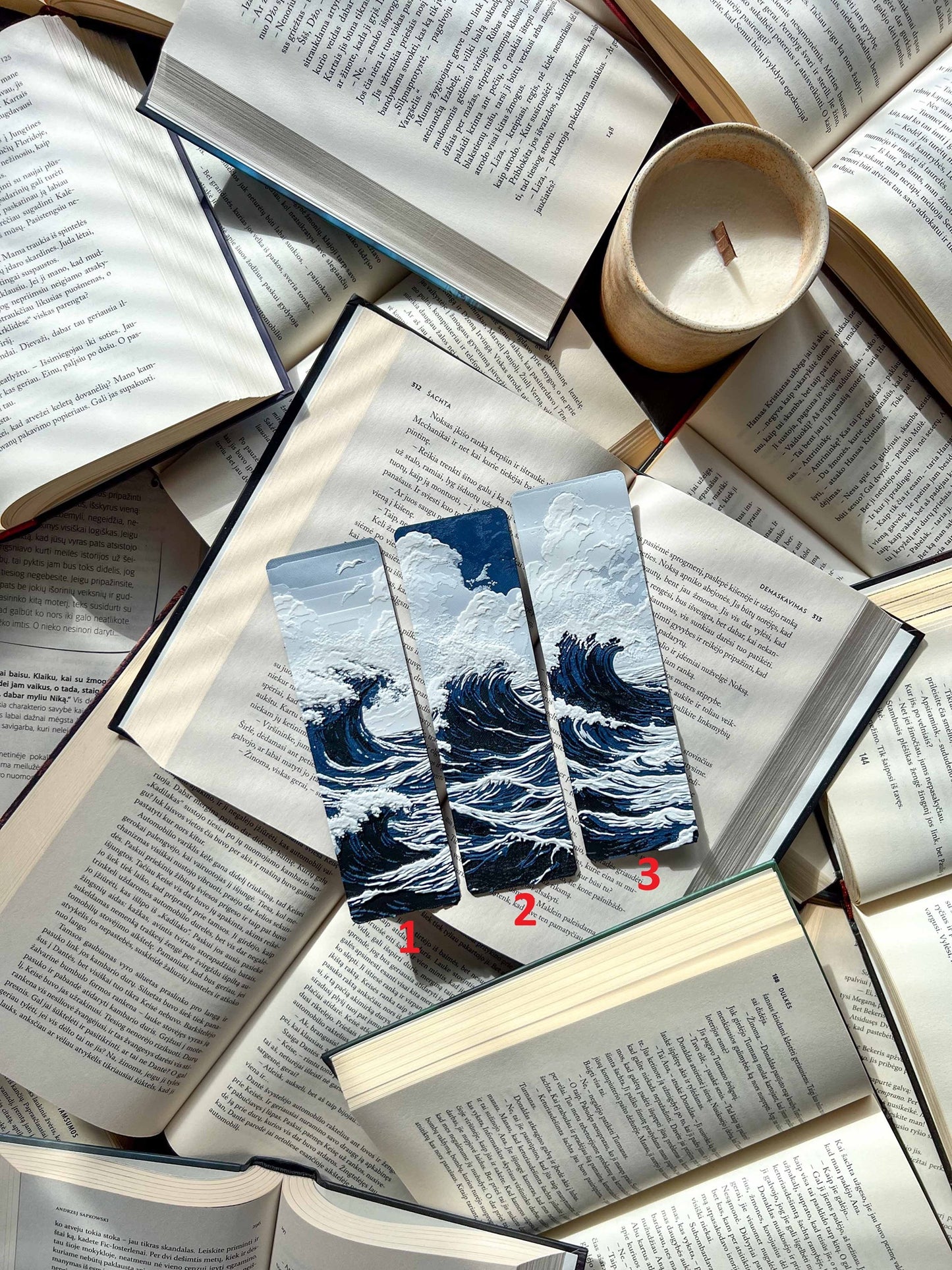 Bookmark "Waves"