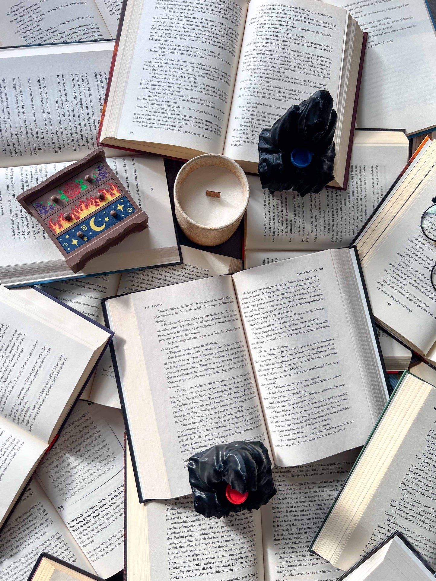 Feyre's Dresser + Suriel