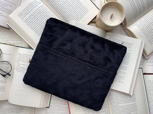 Midnight Pages + 2 bookmarks (for free)