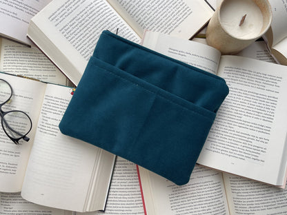 Teal Pages – E-Reader Sleeve