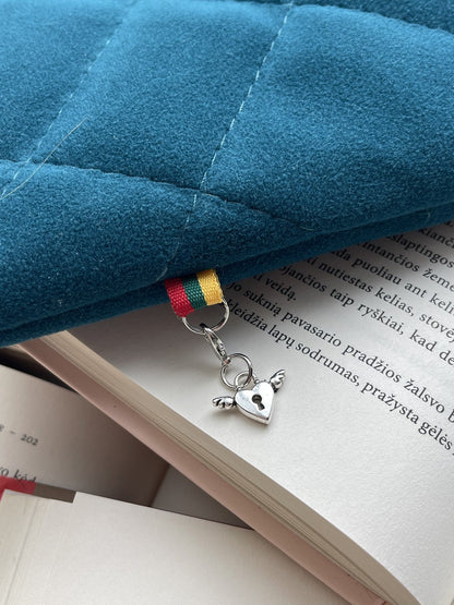 Teal Pages – E-Reader Sleeve