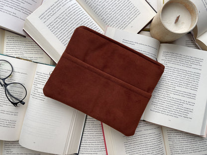 Rust Pages – E-Reader Sleeve
