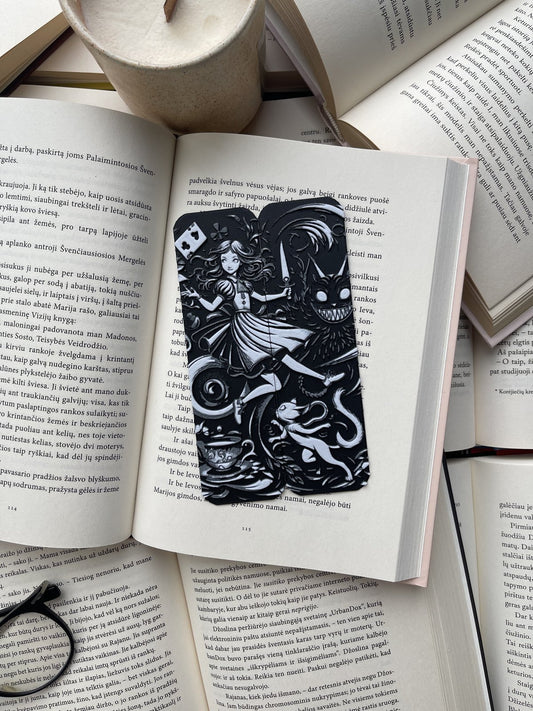 Bookmark “Creepy Wonderland”