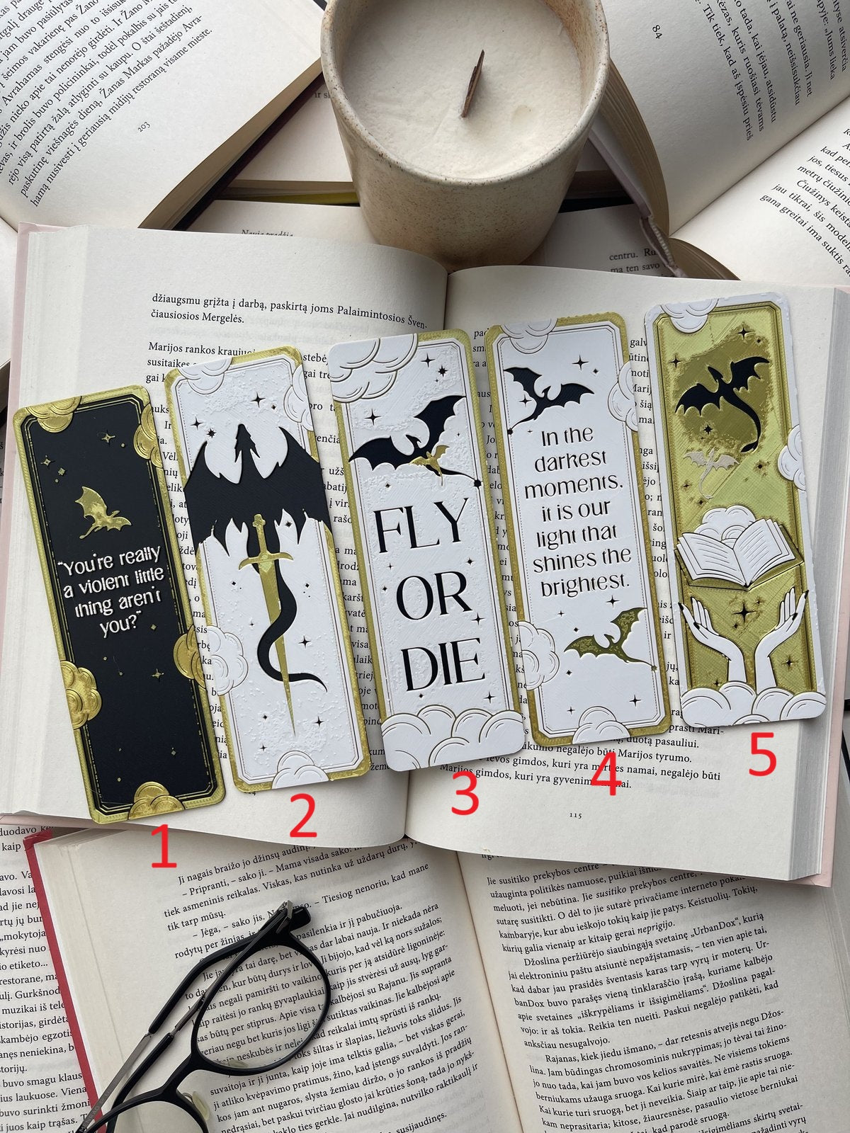 Bookmark “Riders & Dragons”