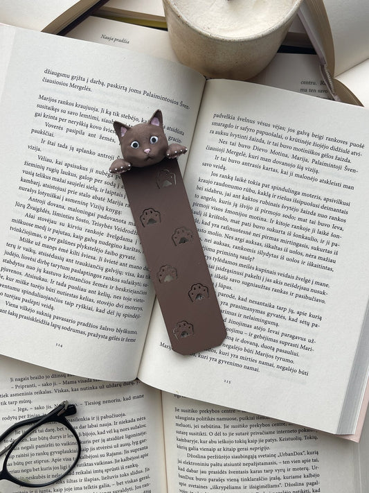 Bookmark “Curious Cat”
