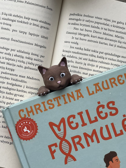Bookmark “Curious Cat”