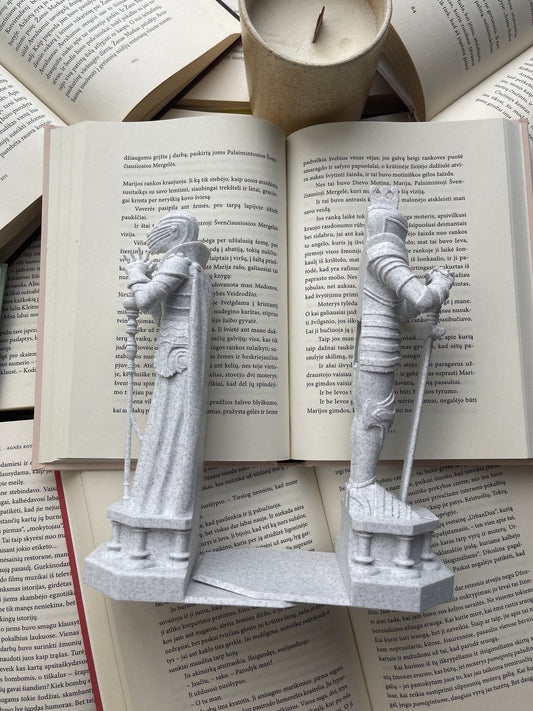 Bookend “Wizard’s Chess Knights”