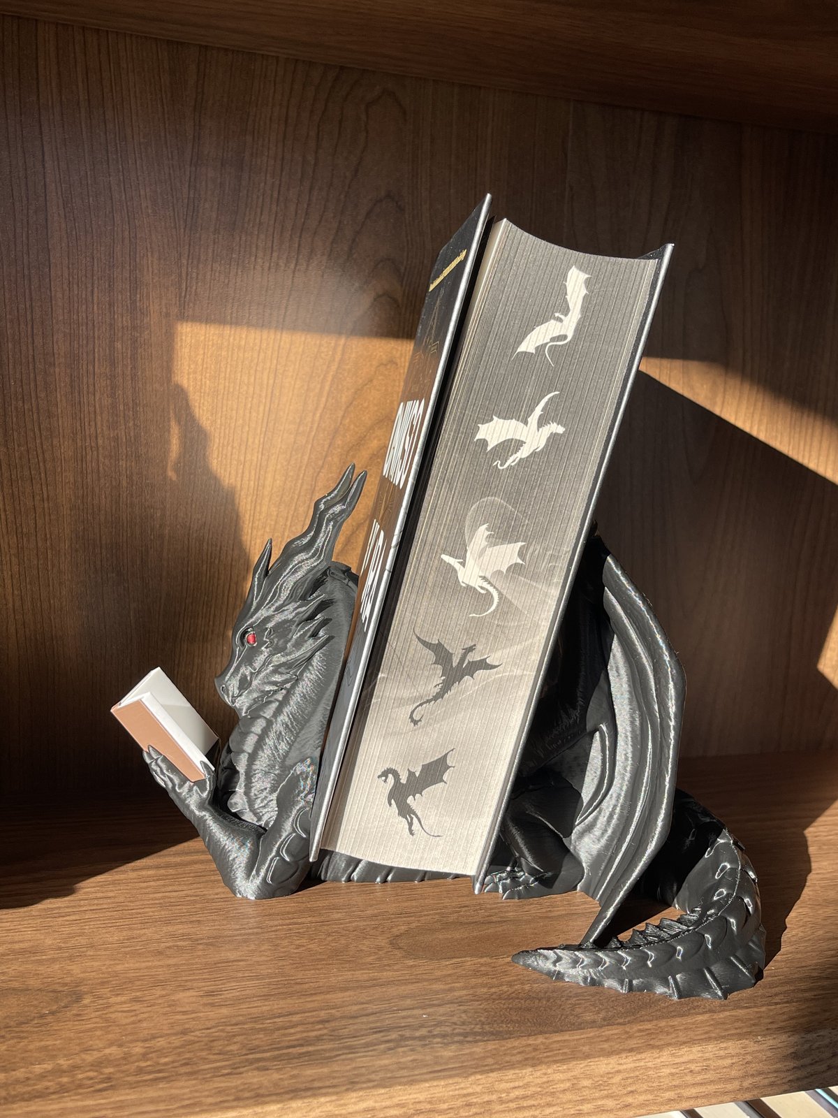 Book Stand “Dragon Reader”