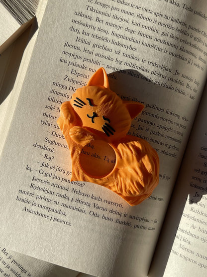 Page Holder “Sleeping Cat”