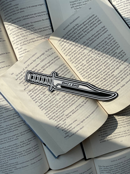 Bookmark “Bones & Bunny”