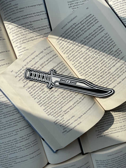 Bookmark “Bones & Bunny”
