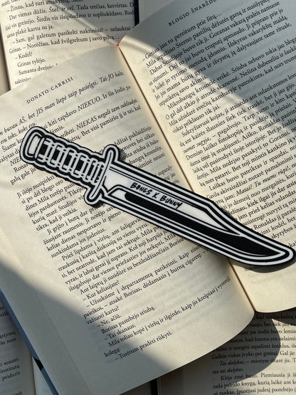 Bookmark “Bones & Bunny”