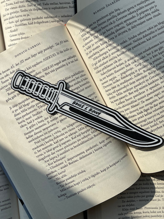 Bookmark “Bones & Bunny”