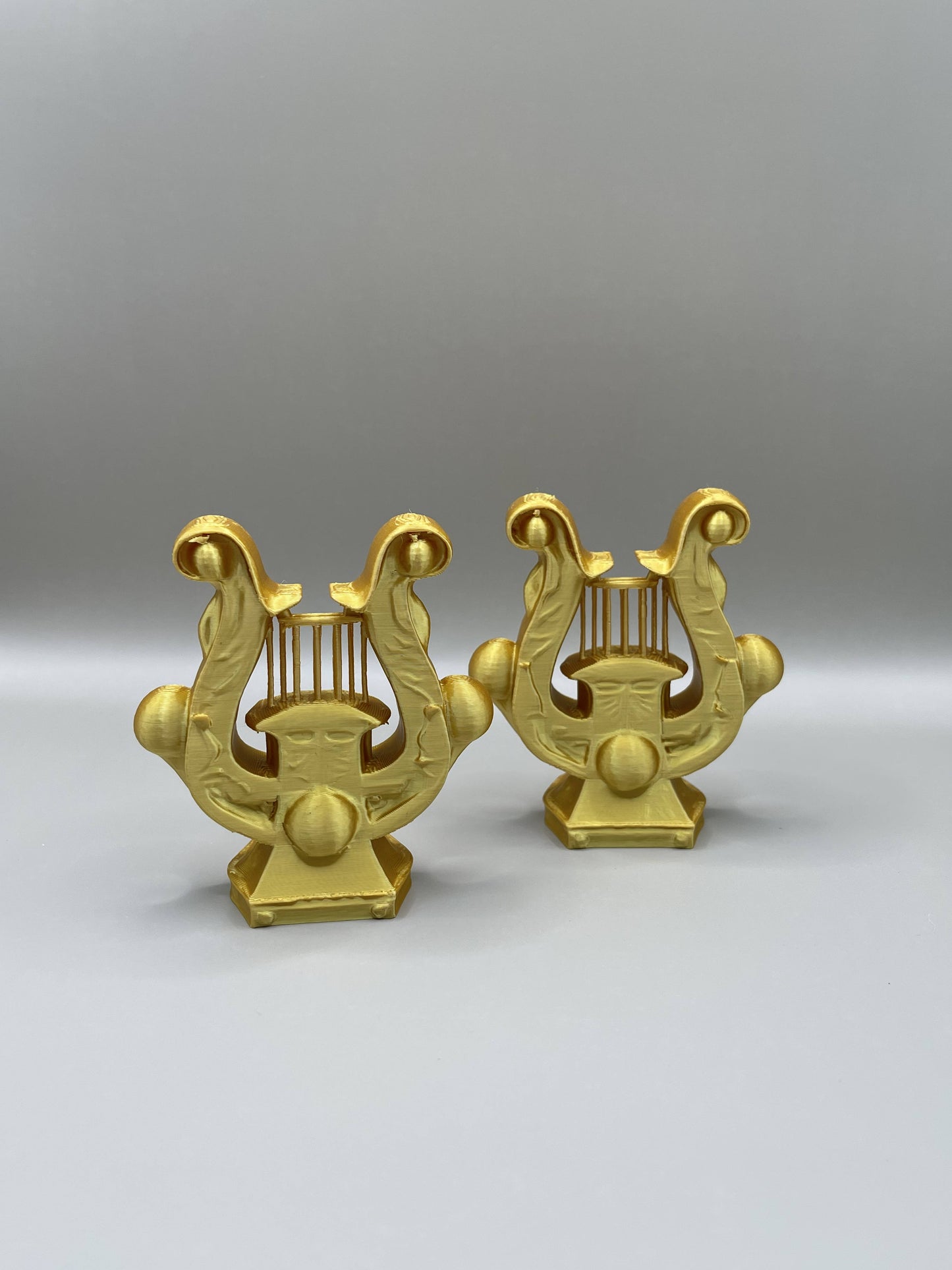 Golden Fae Trove Arch Decor – Minor Defect