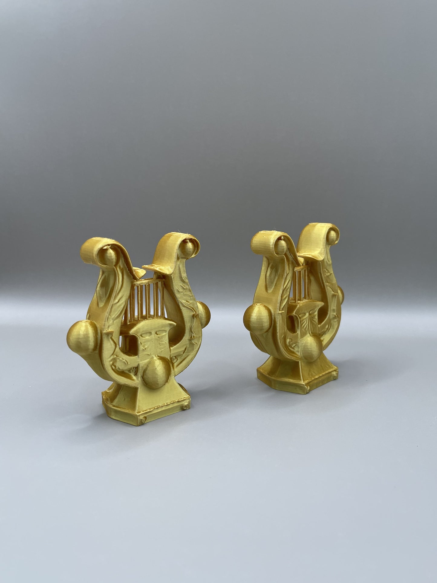 Golden Fae Trove Arch Decor – Minor Defect