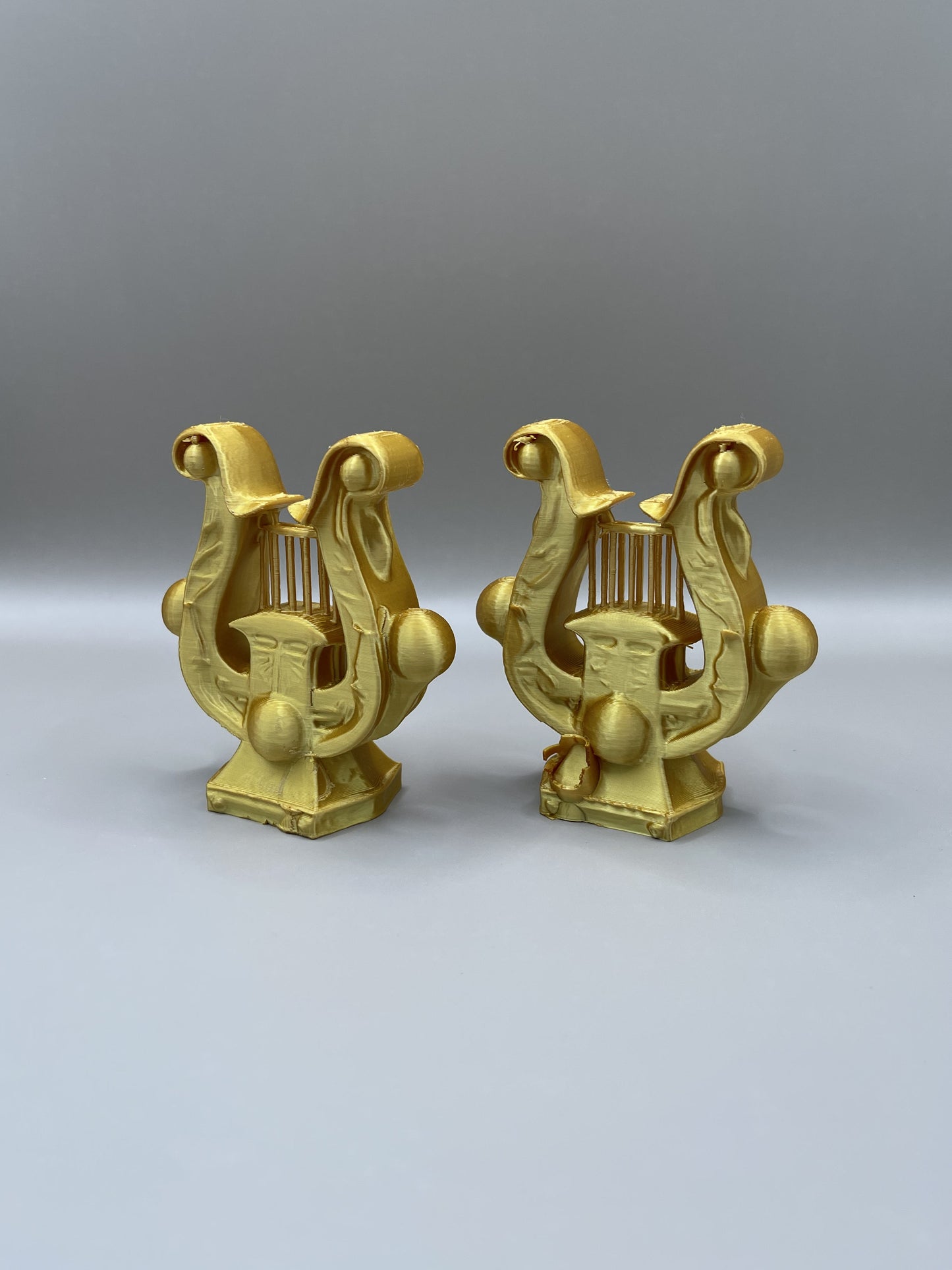 Golden Fae Trove Arch Decor – Minor Defect