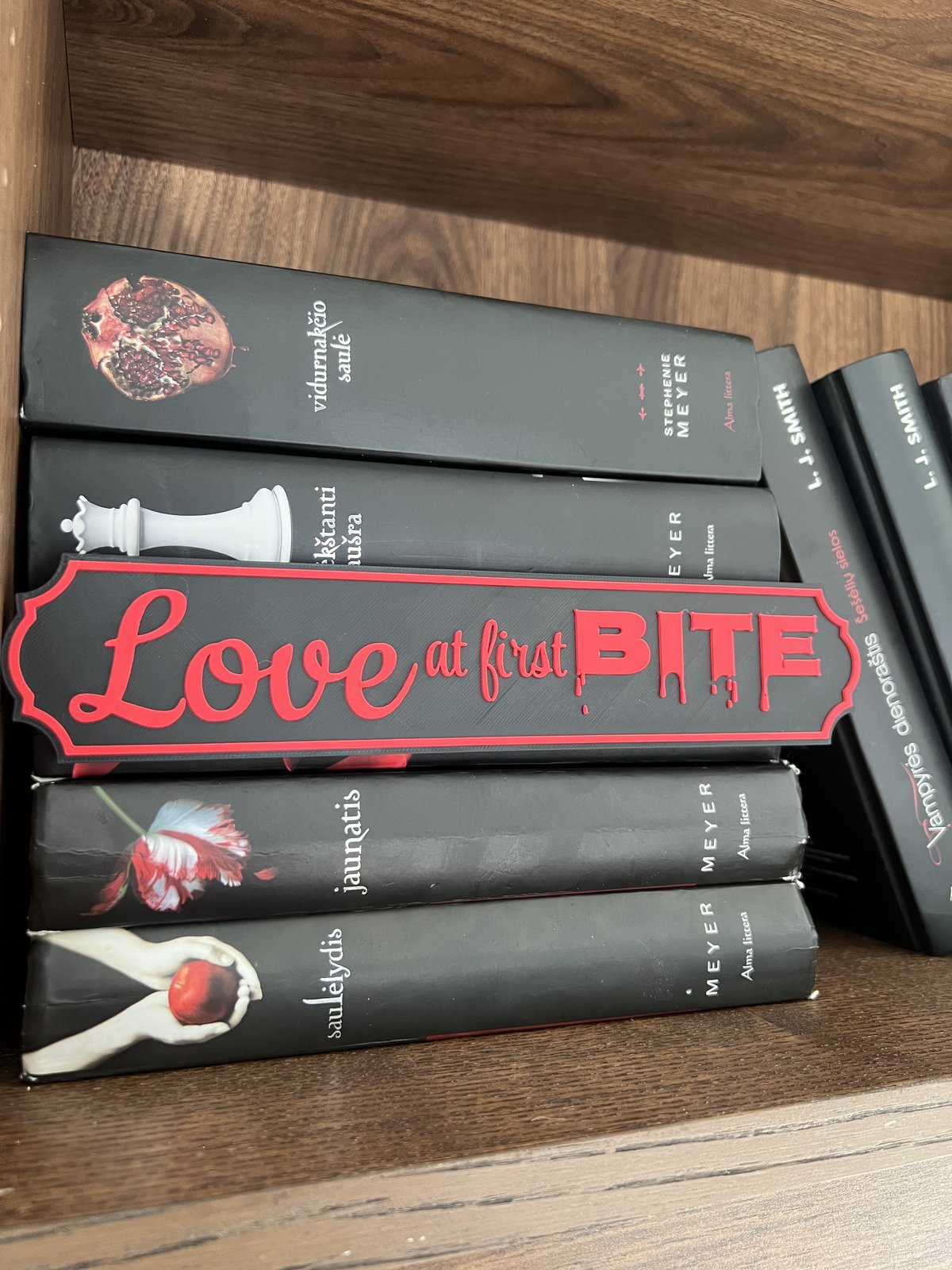 Bookshelf Sign (Buy 4, Pay for 3)