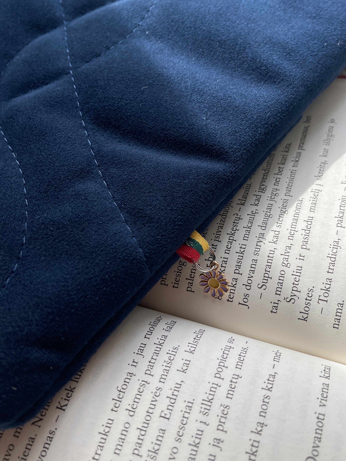 Midnight Pages + 2 bookmarks (for free)
