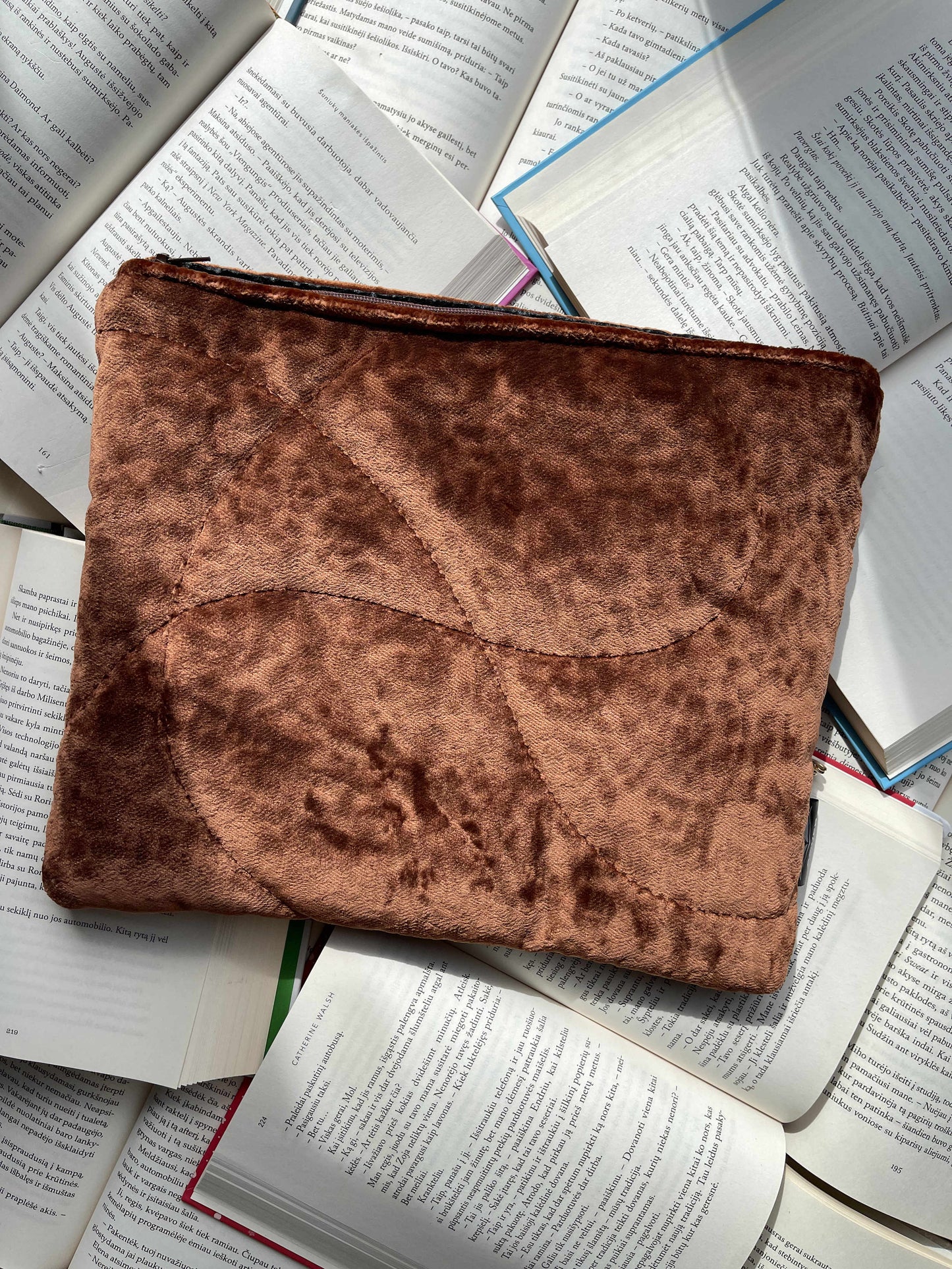Chestnut Story + 2 bookmarks (for free)