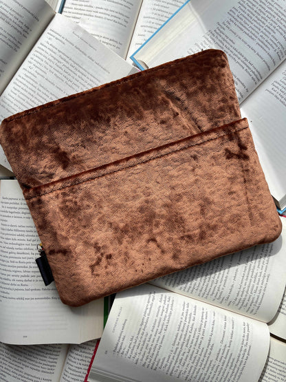 Chestnut Story + 2 bookmarks (for free)