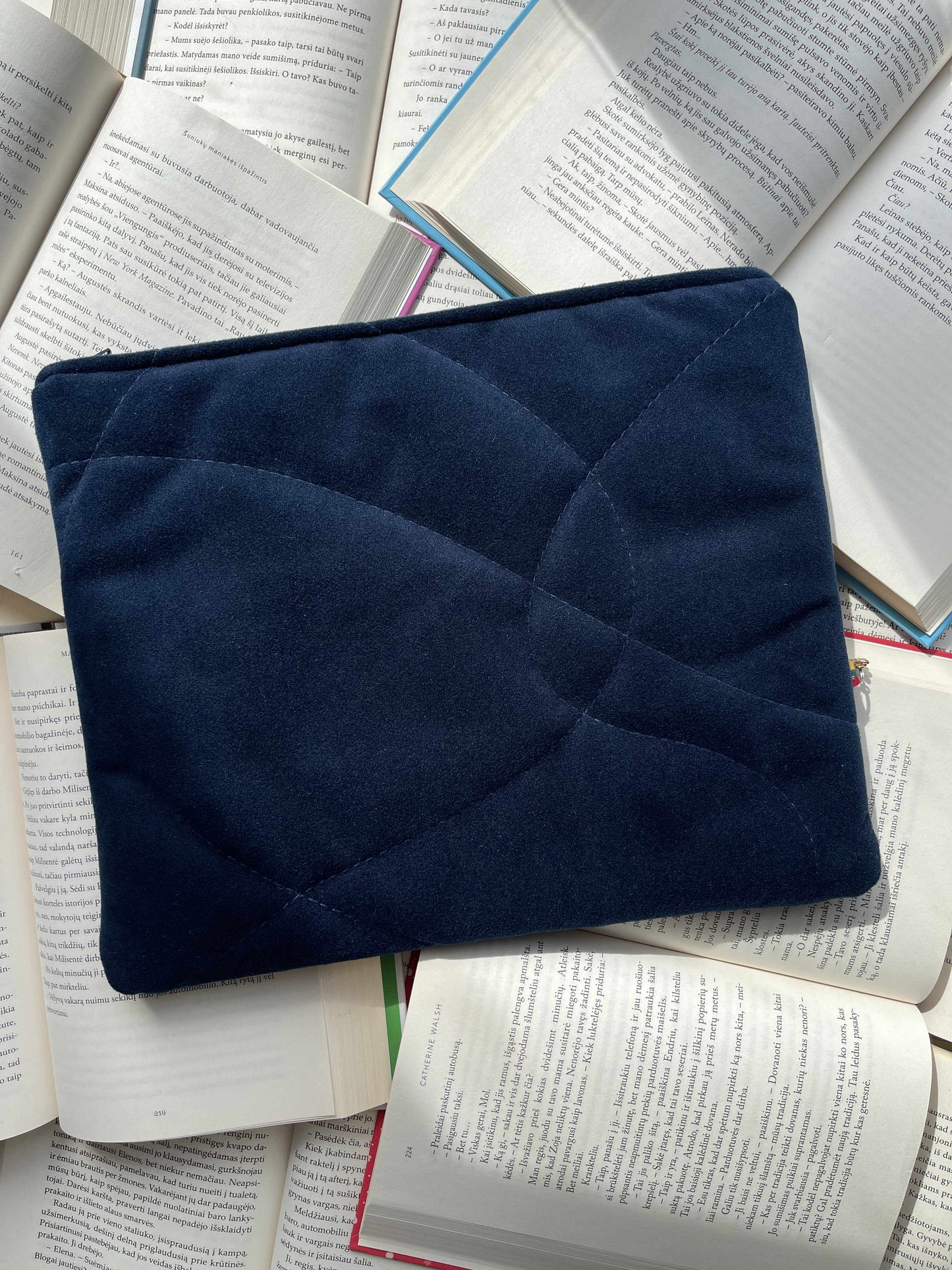 Midnight Pages + 2 bookmarks (for free)
