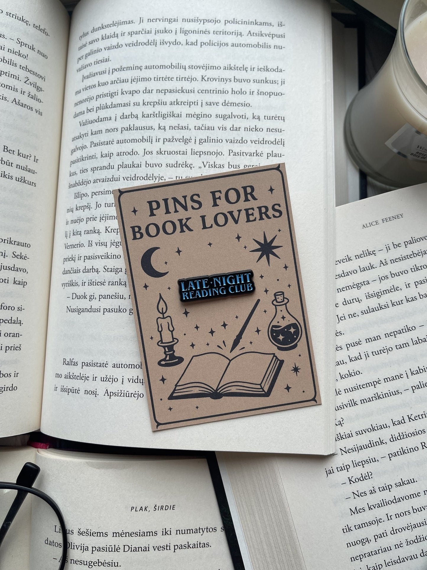 Pins "Late night reading club"