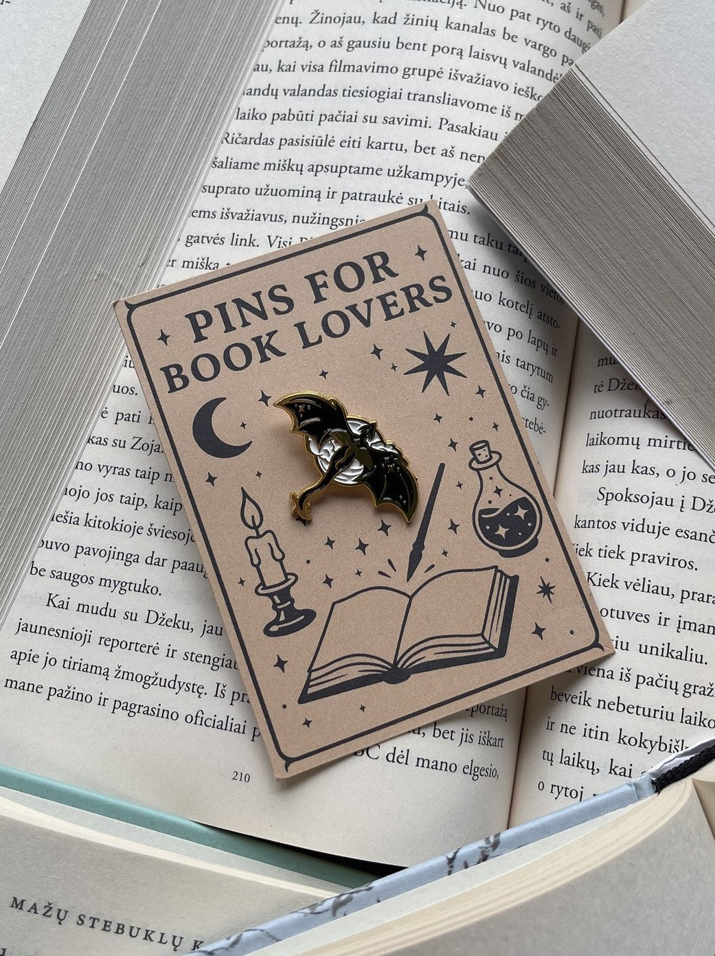 Pins "Fourth Wing Dragon in smoke"