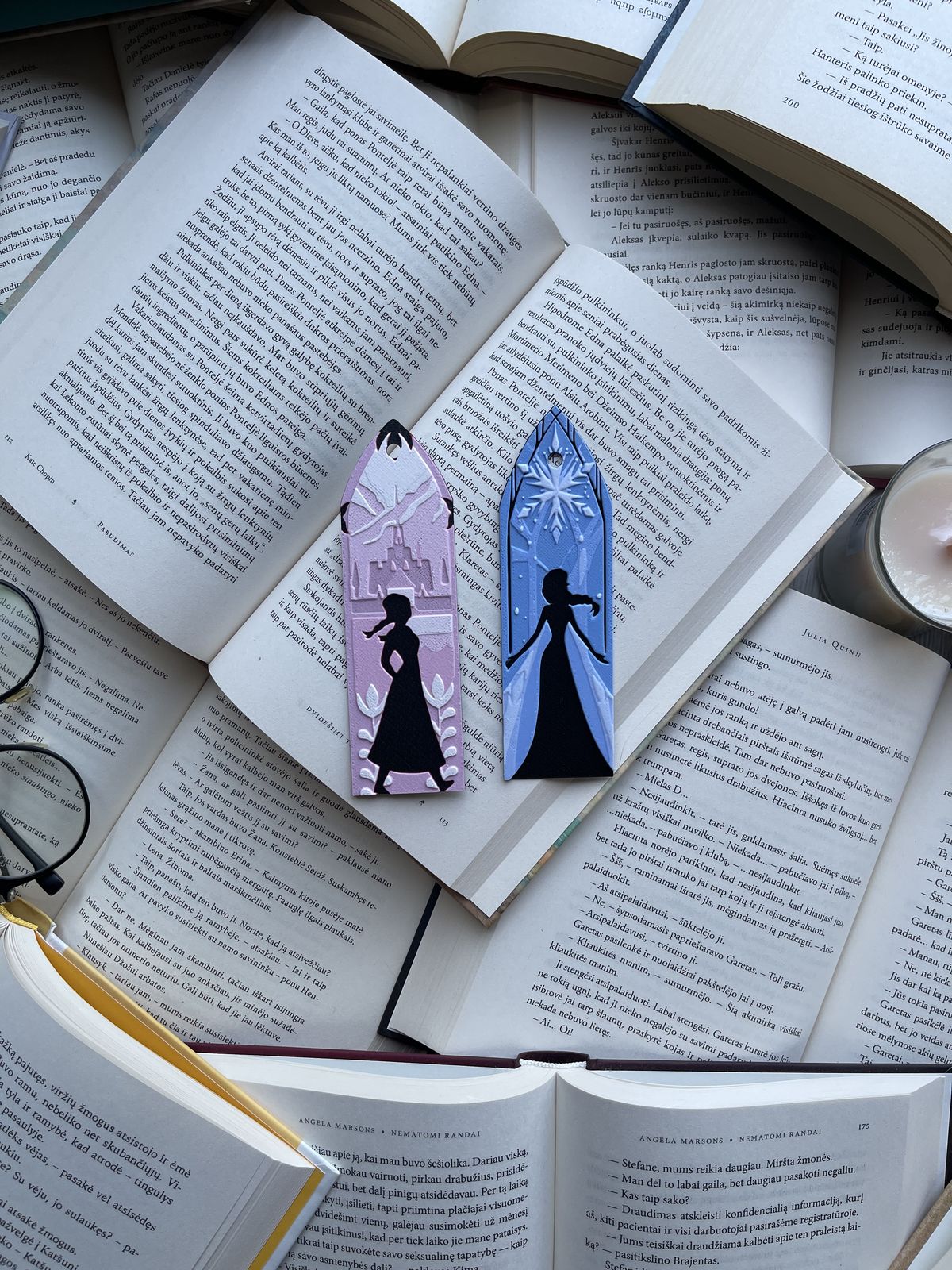 Bookmark "Frozen"