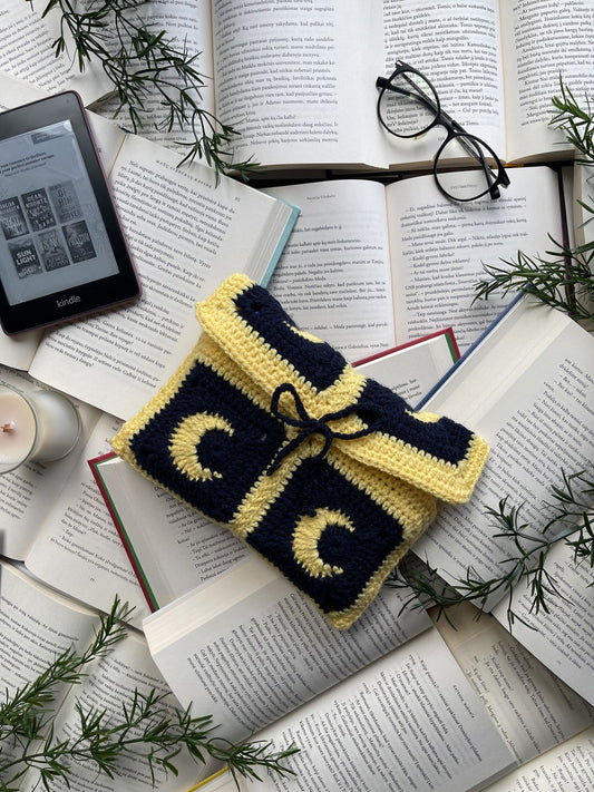 Crochet Sleeve "Moons"