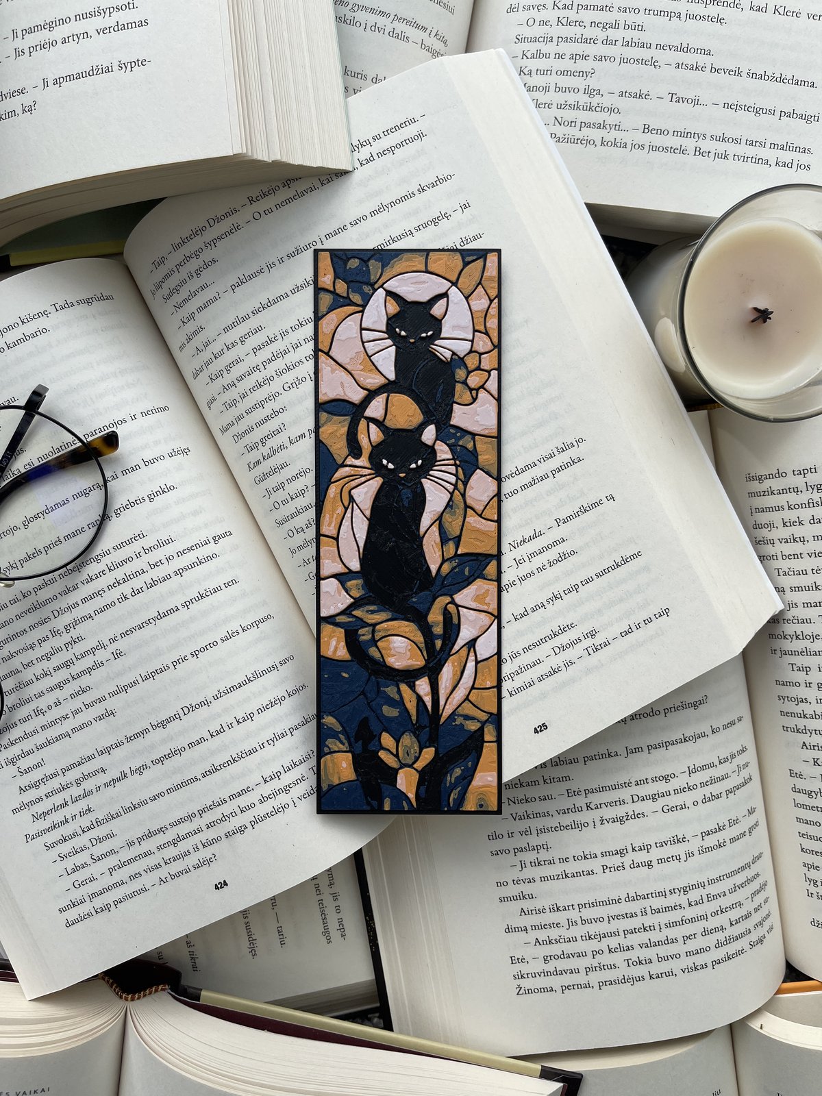 Bookmark "Two Black Cats"
