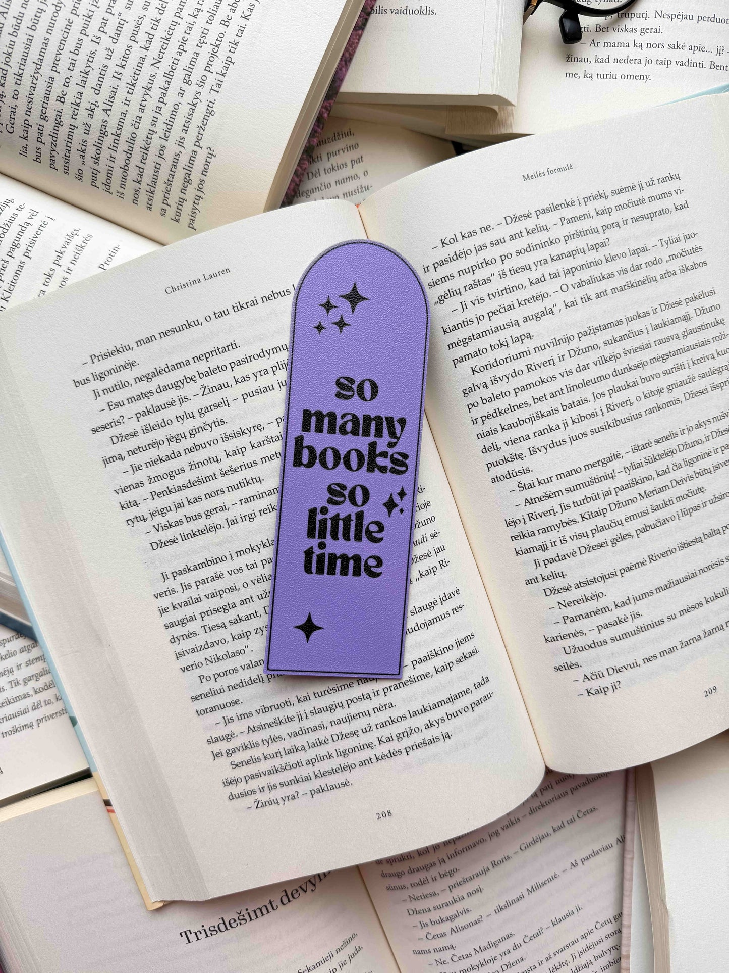 Bookmark "So Many Books, So Little Time"