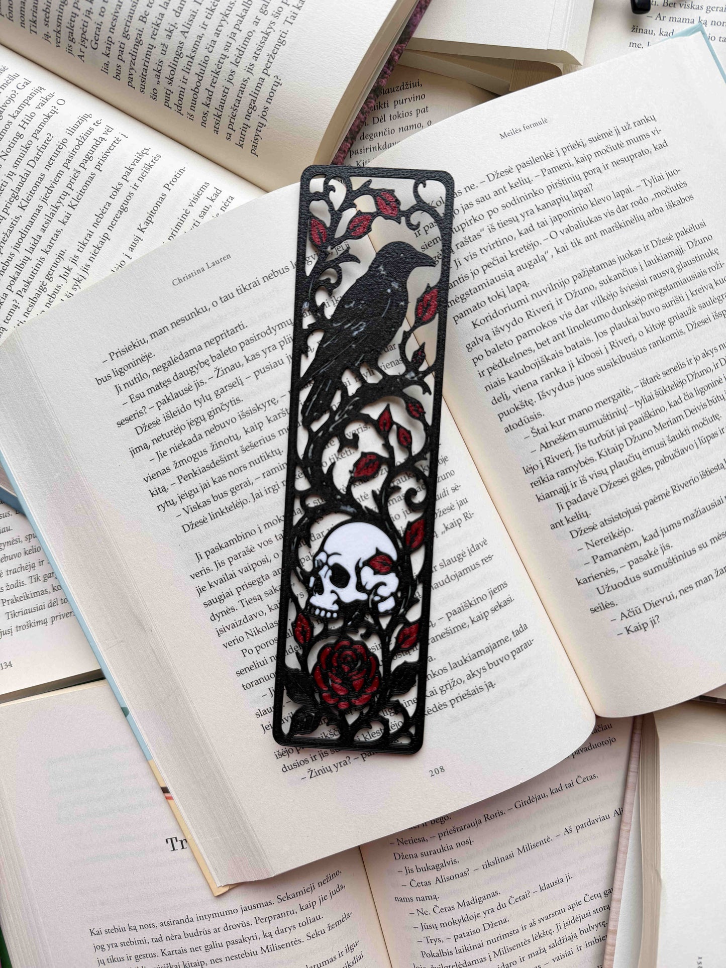 Bookmark "Raven Rose"