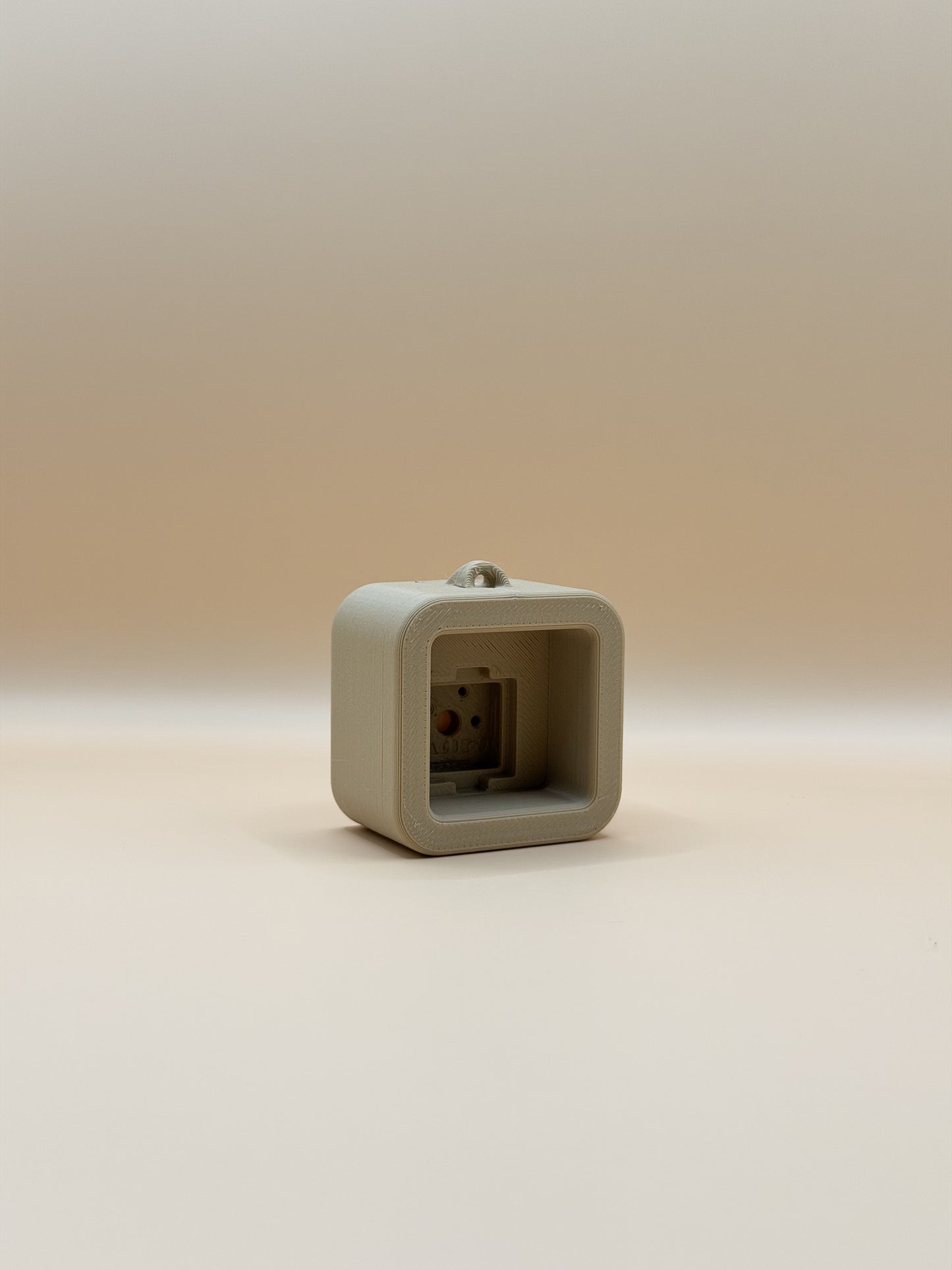 Mini Square Shelf – 1 Clicker