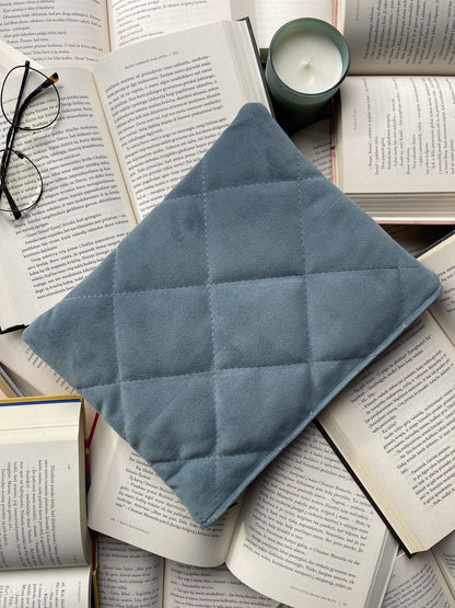 Book sleeves + 2 bookmarks (for free)