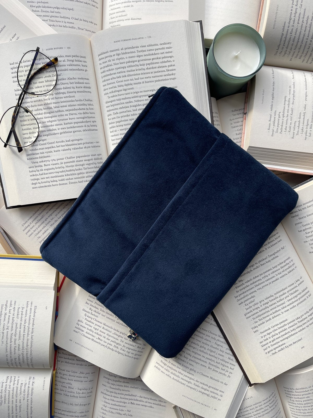 Book sleeves + 2 bookmarks (for free)