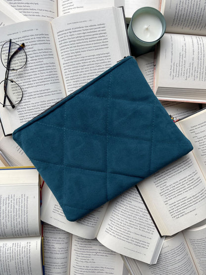 Midnight Chapters+ 2 bookmarks (for free)