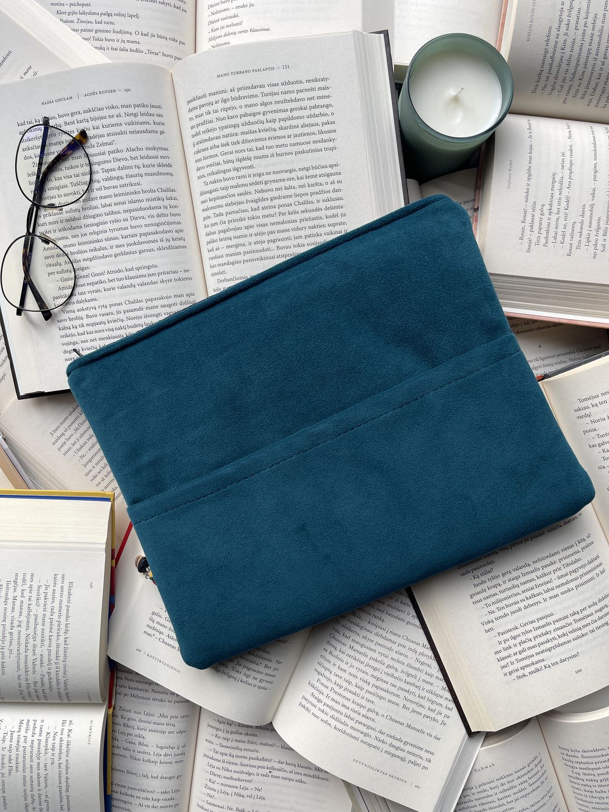 Book sleeves + 2 bookmarks (for free)