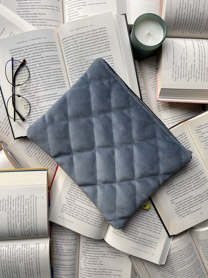 Book sleeves + 2 bookmarks (for free)