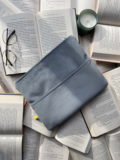 Book sleeves + 2 bookmarks (for free)