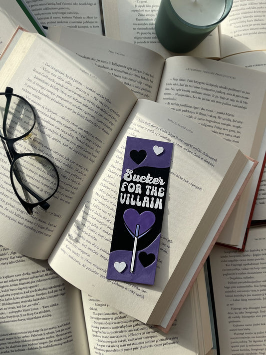 Bookmark “Sucker for the Villain”