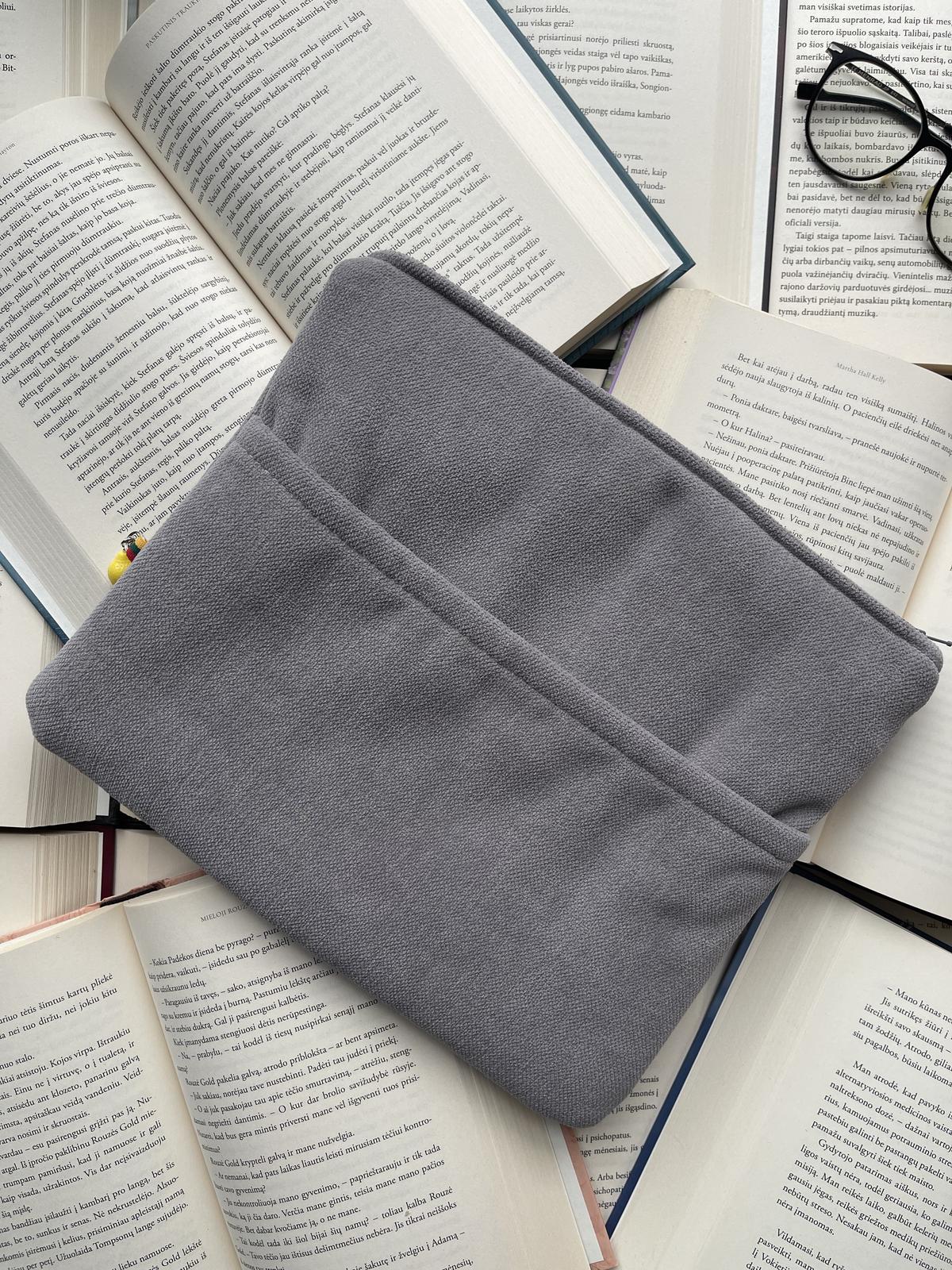 Silent Chapters + 2 bookmarks (for free)