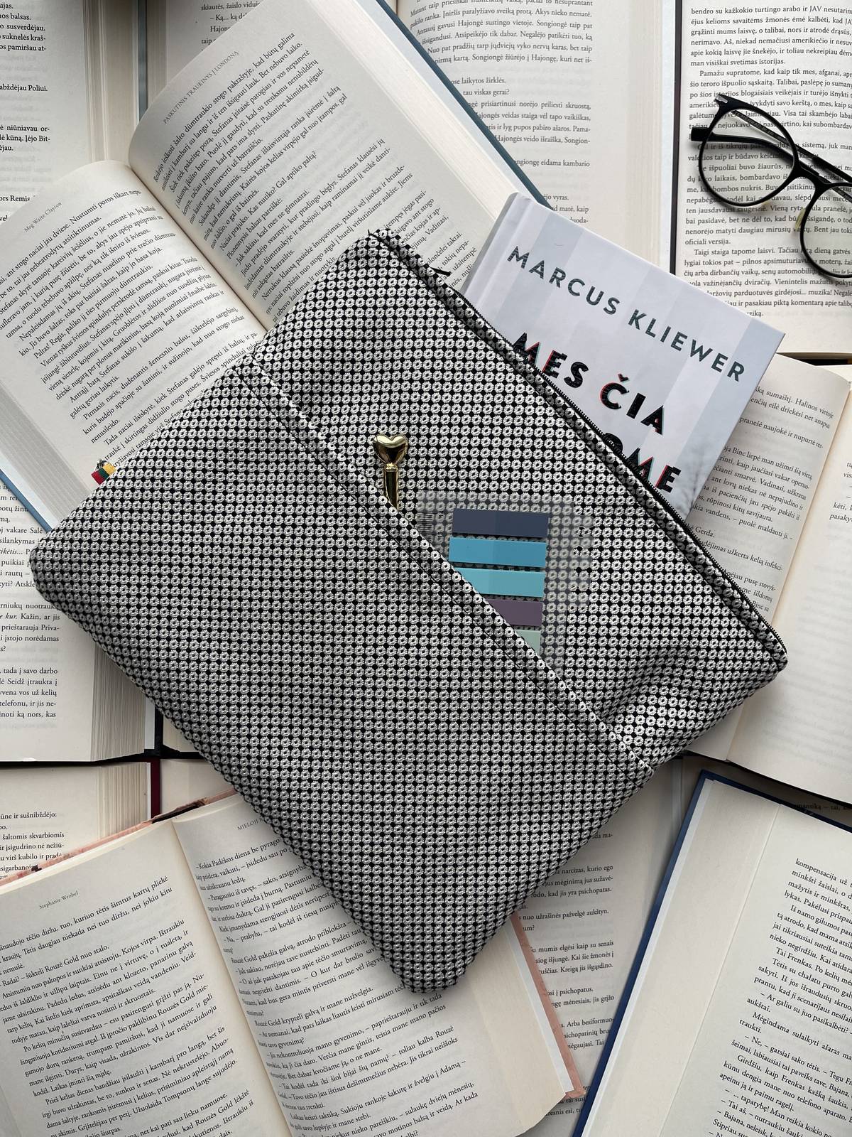 Ink & Paper + 2 bookmarks (for free)