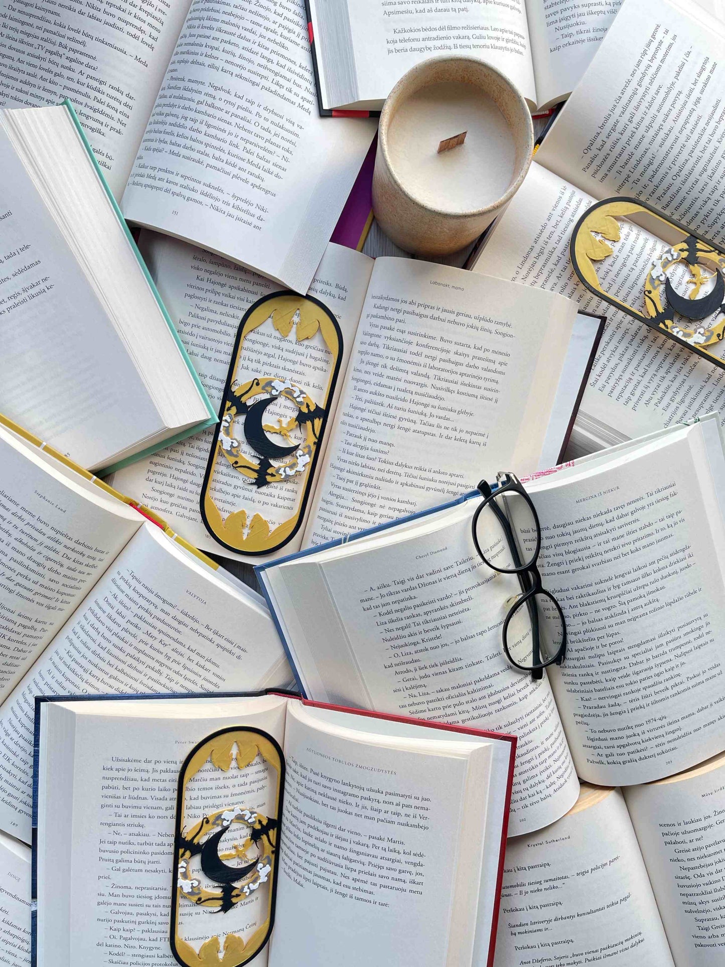 Bookmark "Fourth Wing"